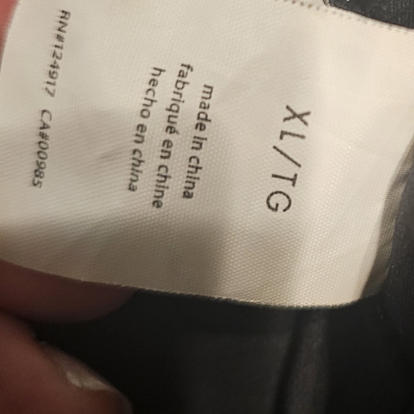 WeWoreWhat XL Black & White sport bra - Picture 7 of 8